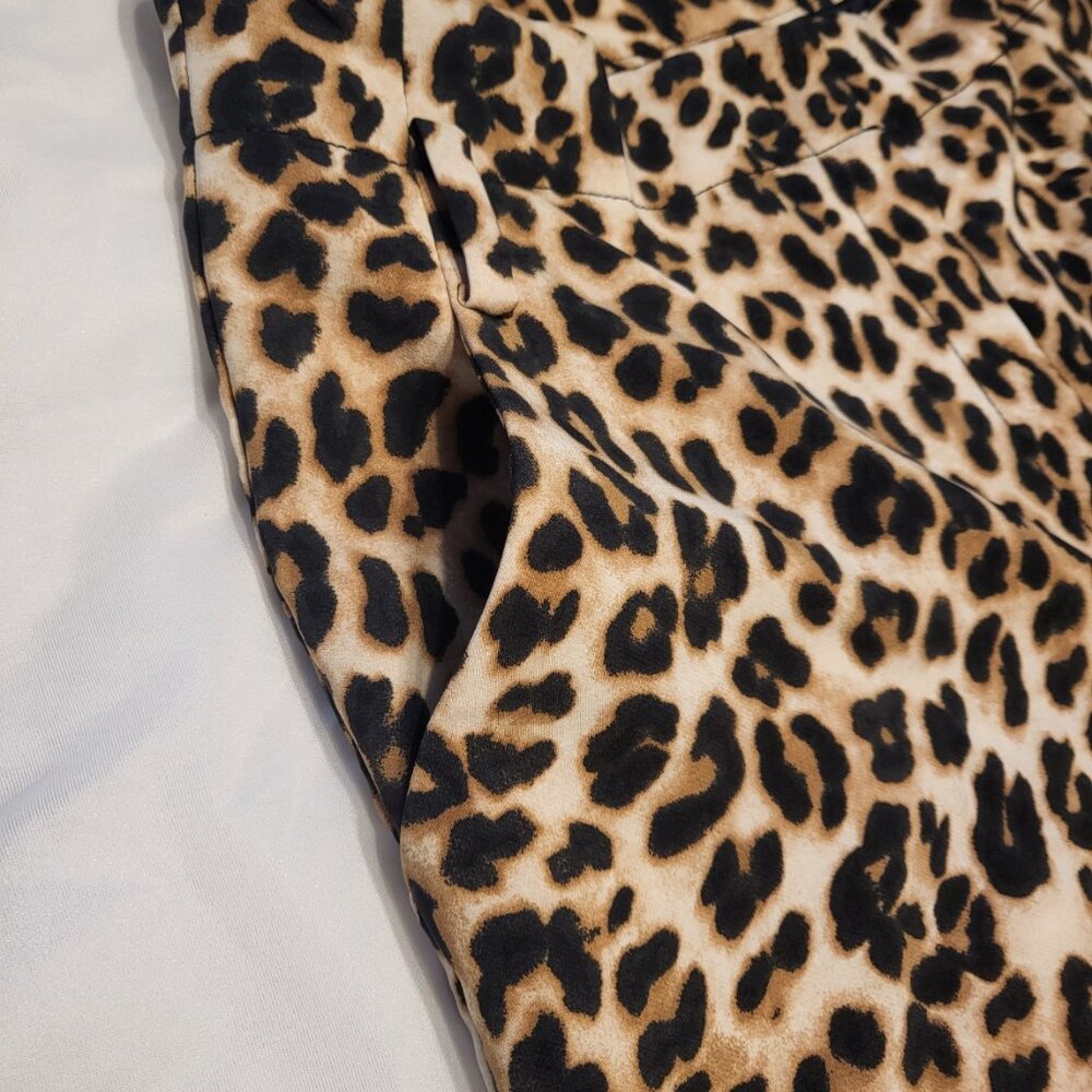 7th Avenue High Waist Brown and Black Leopard Print Shorts Size 18 - Picture 5 of 16